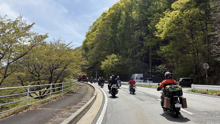 TOURING
